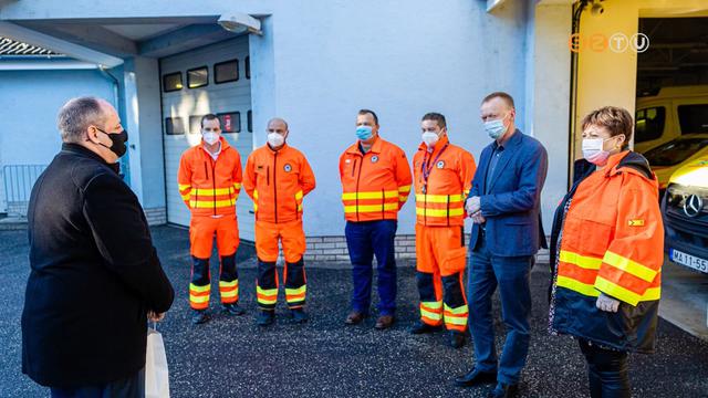 Alpolgrmesteri ltogats a szilveszterkor is szolglatot teljestknl