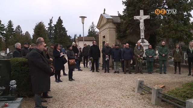 Chernel Istvn ornitolgusra emlkeztek a kszegi temetben hallnak 100. vforduljn