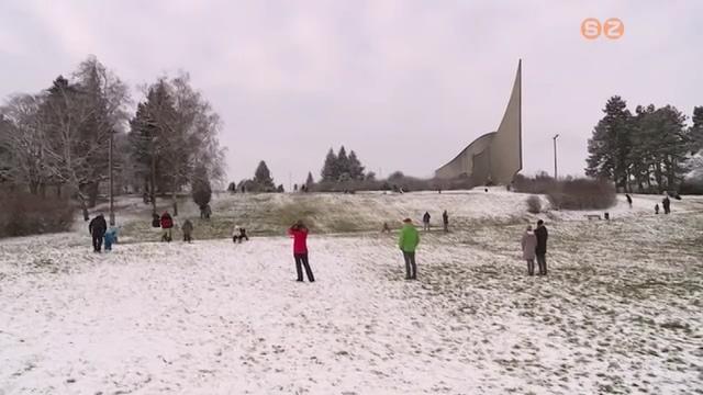 Megmutatta magt a tl, munkba lltak a hkotrk s benpeslt a sznkdomb