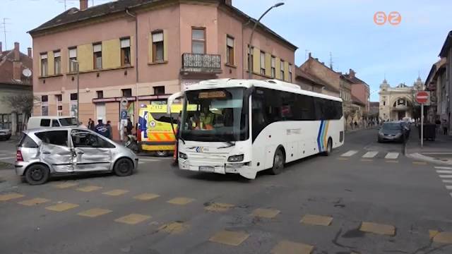 Szemlyi srlsekkel jr buszbaleset