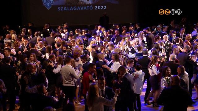 Megkezddtt a szalagavatk szezonja a sporthzban