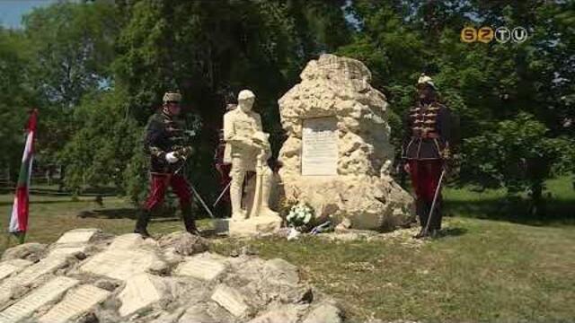 A legendás szombathelyi 11-es huszárezred hősei előtt tisztelegtek emléknap és találkozó keretében A legendás szombathelyi 11-es huszárezred hősei előtt tisztelegtek emléknap és találkozó keretében