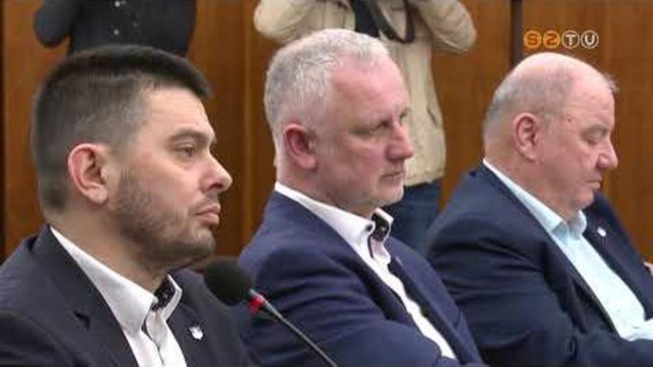 Tíz napirendi pontot nyilvánosan, kettőt zárt ajtók mögött vitatnak meg a márciusi közgyűlésen Tíz napirendi pontot nyilvánosan, kettőt zárt ajtók mögött vitatnak meg a márciusi közgyűlésen