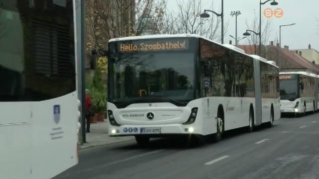 Munkba llt a ht j, alacsony padlj csukls busz Szombathelyen