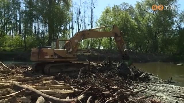 Munkagpek a Rbn - Teljes medret elzr uszadktorlaszt szmolnak fel Meggyeskovcsinl