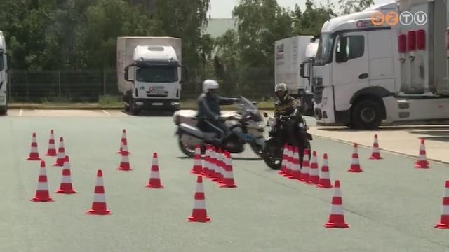 Motoros vezetstechnikai trninget tartottak a htvgn Vpen