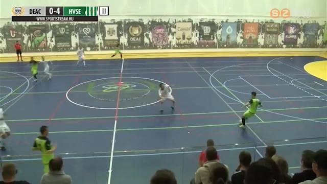 Tovbb robog a futsalos Hali expressz